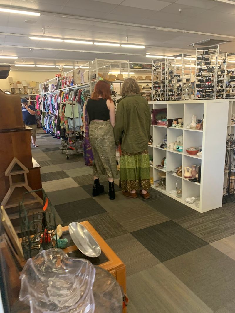 Staff Who Actually Make Browsing Better Staff Who Actually Make Browsing Better