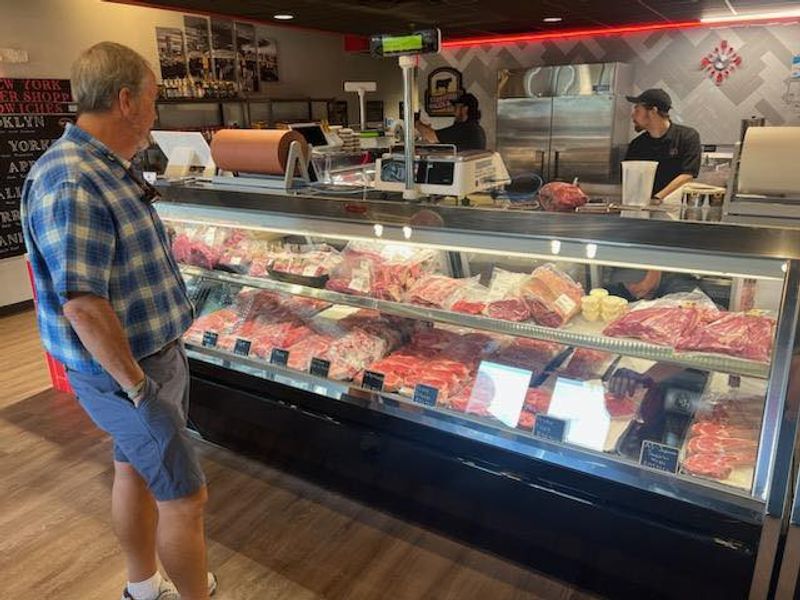 Staff Who Talk You Through the Perfect Cut Staff Who Talk You Through the Perfect Cut