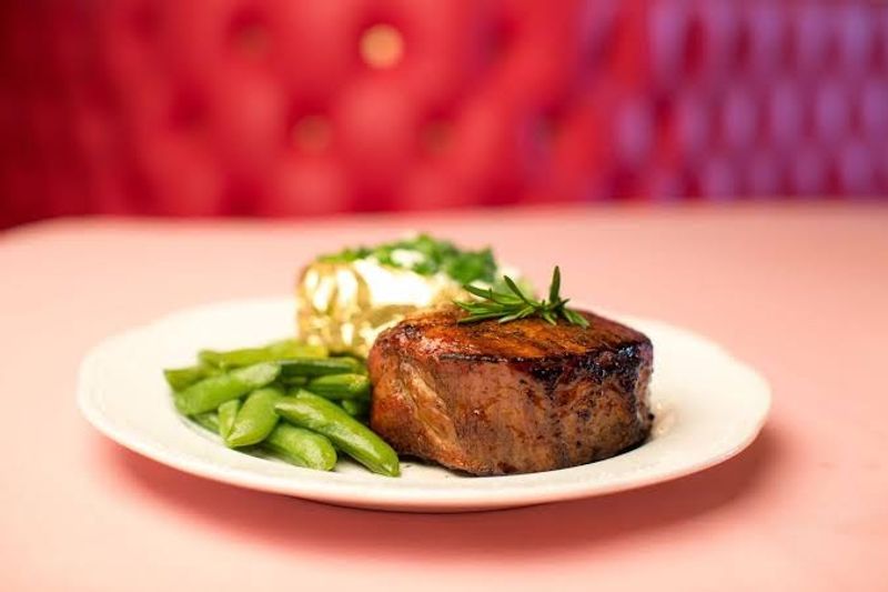 Steak Dinners in a Room Made for Celebrating Steak Dinners in a Room Made for Celebrating