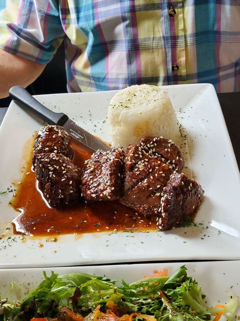 Steak Tips and Signature Plates Steak Tips and Signature Plates