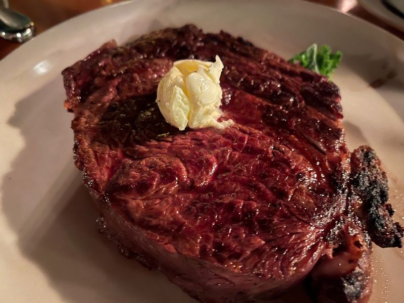 Steaks That Earn Their Reputation Steaks That Earn Their Reputation