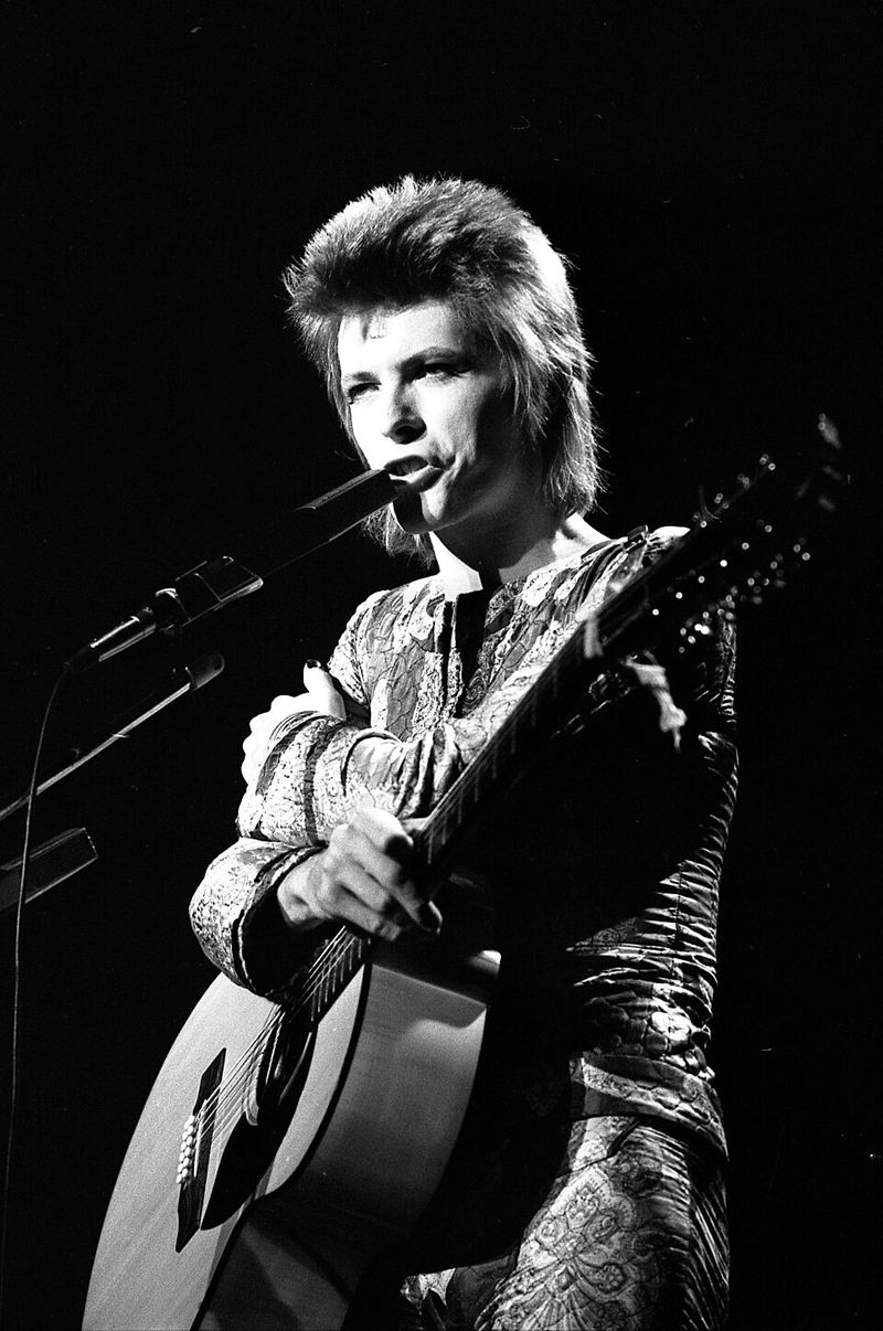 Suffragette City by David Bowie Suffragette City by David Bowie