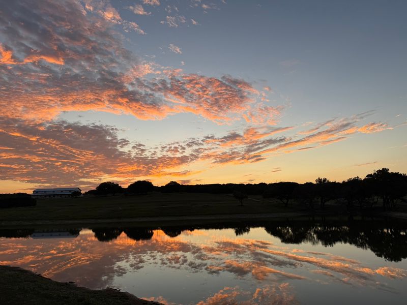 Sunset Views That Steal the Show Sunset Views That Steal the Show