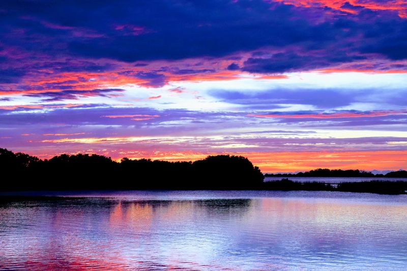 Sunsets That Steal the Whole Evening Sunsets That Steal the Whole Evening