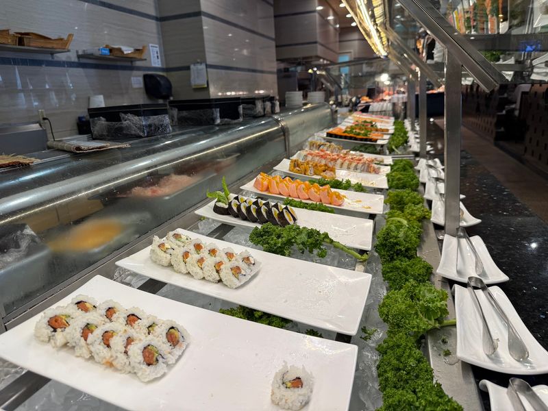 Sushi, Sashimi, and Rolls Worth Circling Back For Sushi, Sashimi, and Rolls Worth Circling Back For