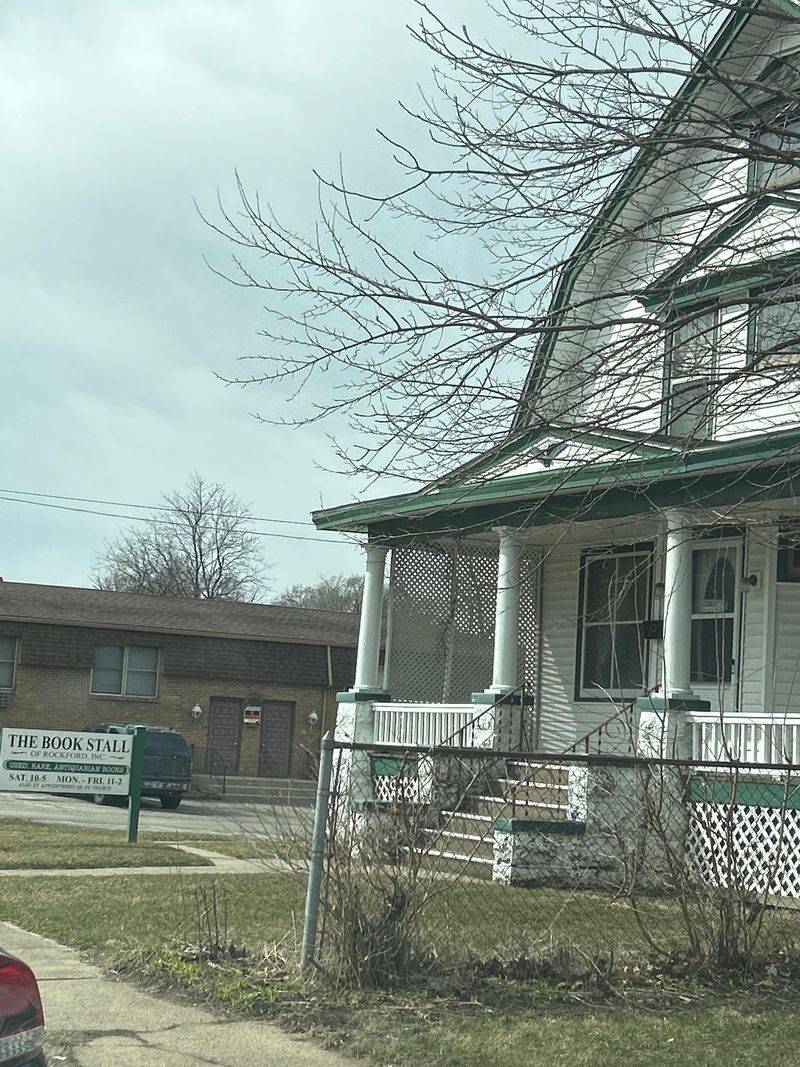 THE BOOK STALL OF ROCKFORD INC., Rockford, IL