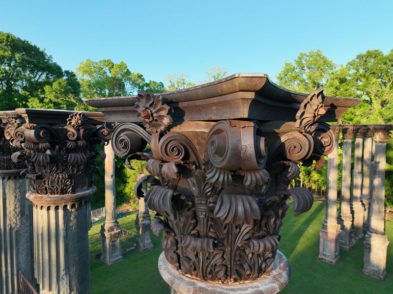 The 23 Corinthian Columns Up Close The 23 Corinthian Columns Up Close
