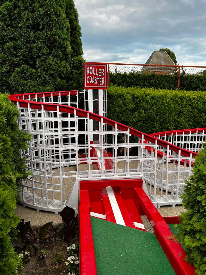 The Actual Roller Coaster Hole That Steals the Show The Actual Roller Coaster Hole That Steals the Show