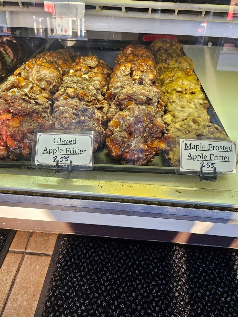 The Apple Fritters That Have Earned a Serious Reputation