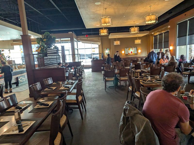 The Atmosphere Inside the Dining Room