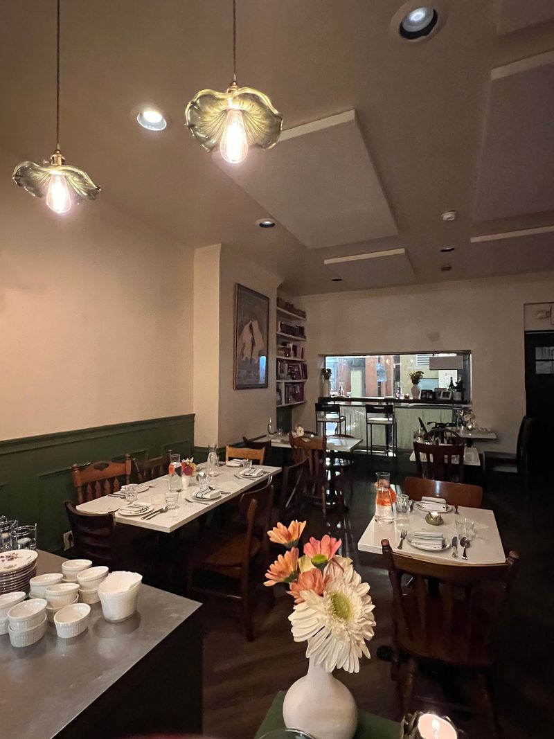 The Atmosphere: Shabby Chic Meets Serious Cooking The Atmosphere: Shabby Chic Meets Serious Cooking