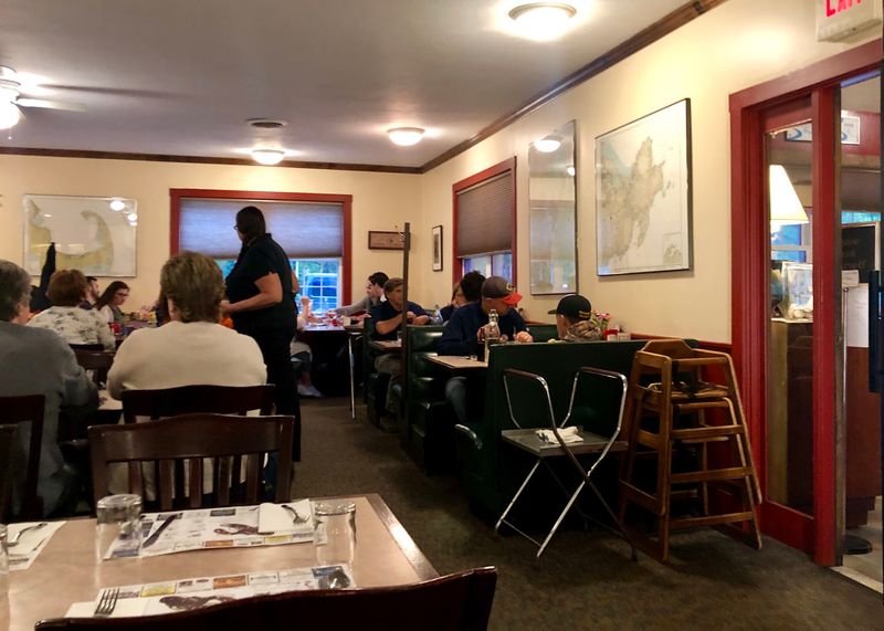 The Atmosphere That Makes First-Timers Feel Like Regulars The Atmosphere That Makes First-Timers Feel Like Regulars