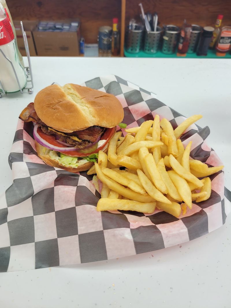 The Bacon Cheeseburger Behind the Buzz The Bacon Cheeseburger Behind the Buzz