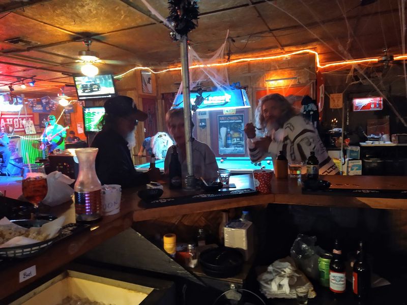 The Bartenders Who Make the Experience Personal The Bartenders Who Make the Experience Personal