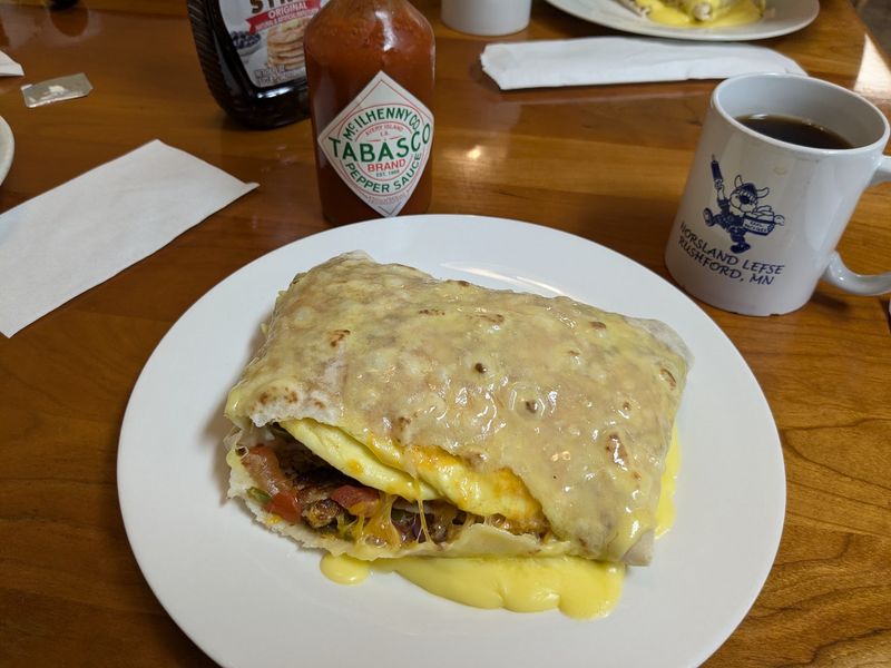 The Breakfast Uffda Wrap That Surprises First-Timers
