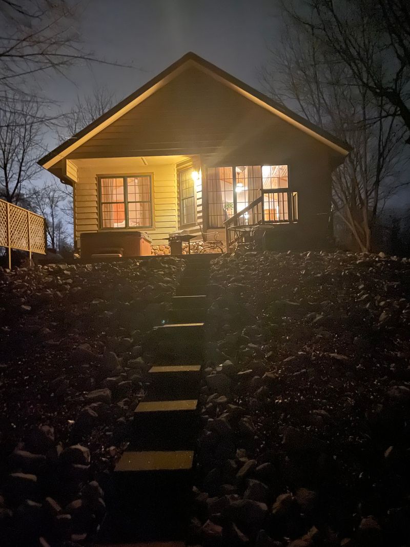 The Cabin Lineup and Named Retreats