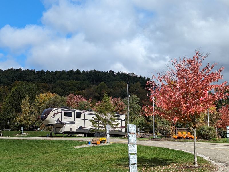 The Campground Atmosphere on a Fall Weekend The Campground Atmosphere on a Fall Weekend