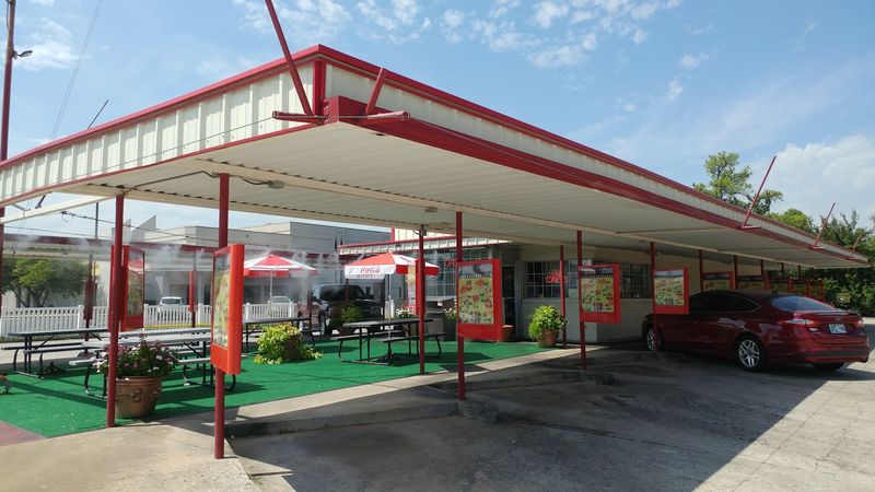 The Carhop Experience That Sets It Apart