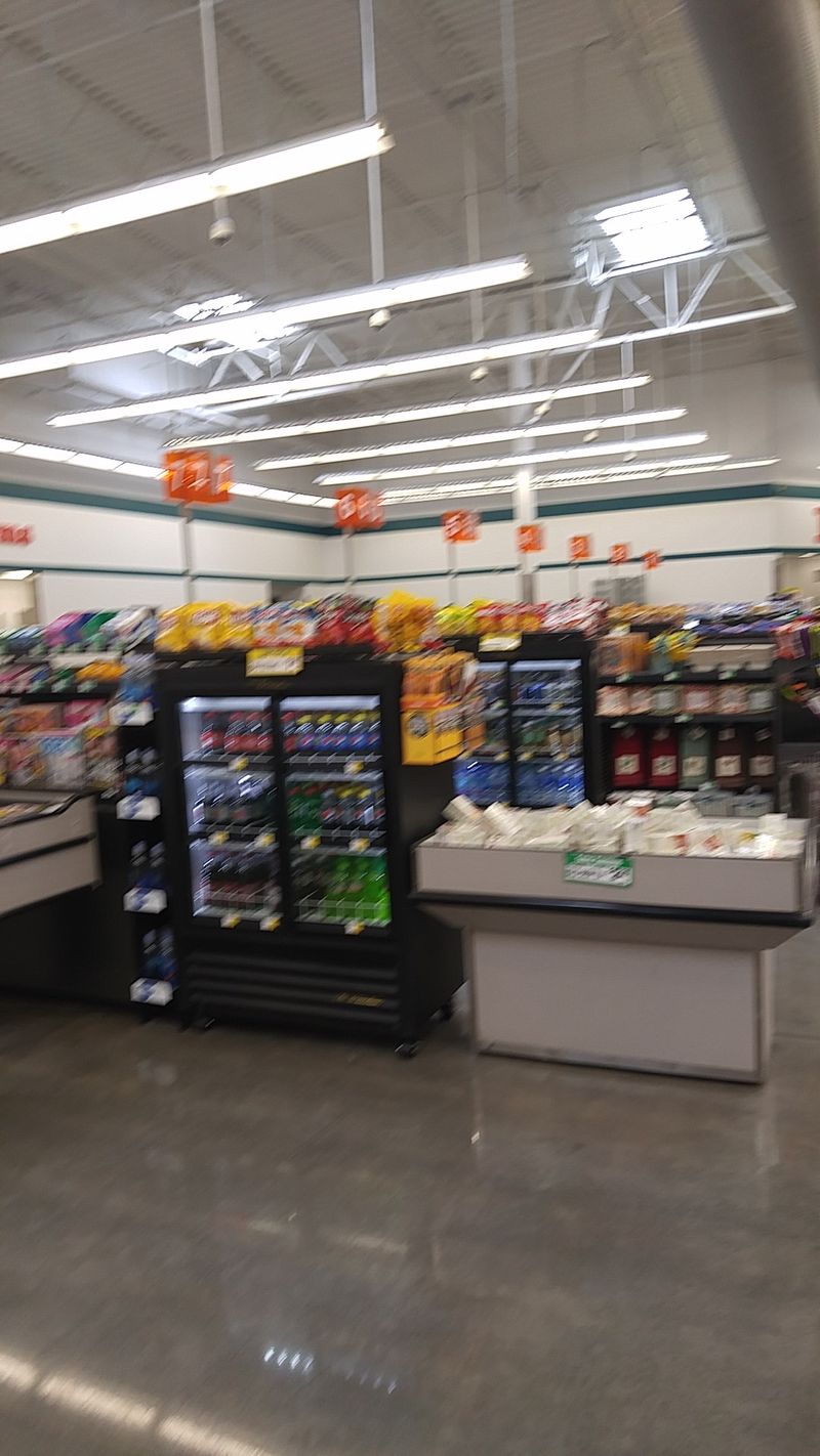 The Cash and Debit Rule That Keeps Prices Low The Cash and Debit Rule That Keeps Prices Low