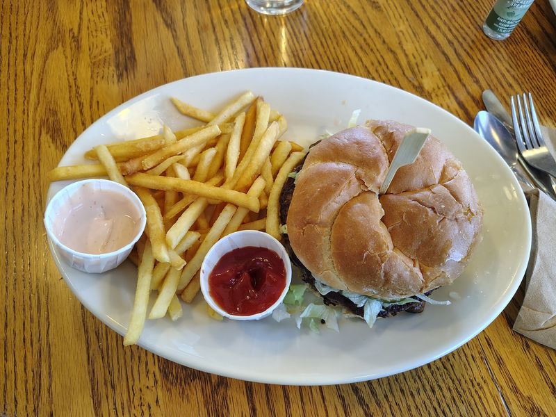The Cheeseburger That Steals the Spotlight