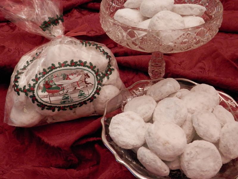The Cookie Lady Tradition That Has Spanned Generations The Cookie Lady Tradition That Has Spanned Generations