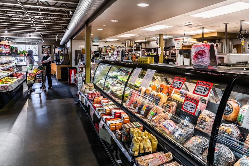 The Deli Counter That Earns Its Own Fan Club