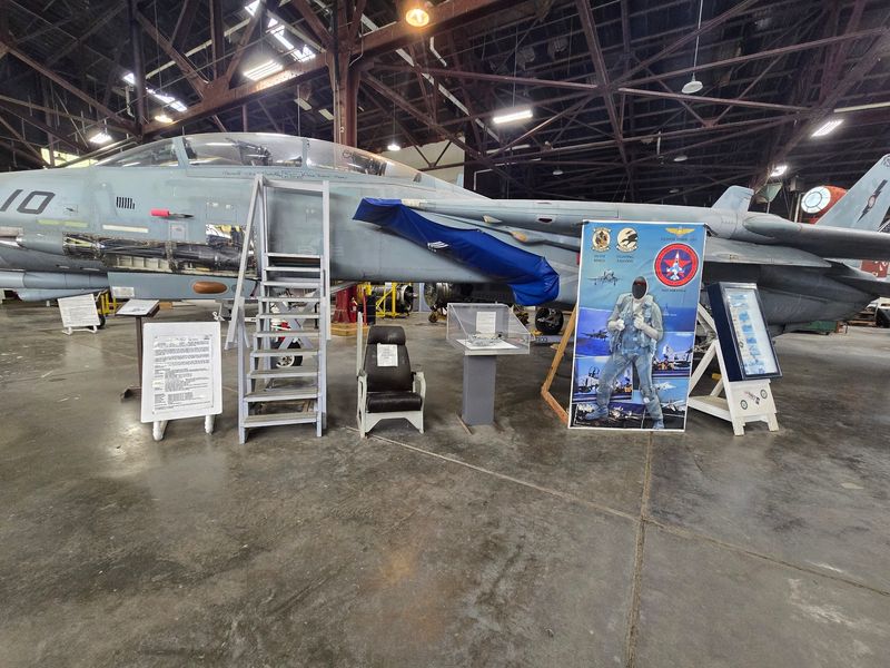 The F-14 Tomcat That Flew With Top Gun The F-14 Tomcat That Flew With Top Gun