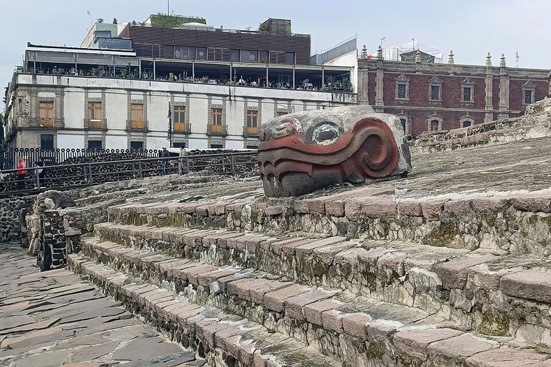 The Fall of the Aztec Capital as the "Birth" of a New Nation The Fall of the Aztec Capital as the "Birth" of a New Nation