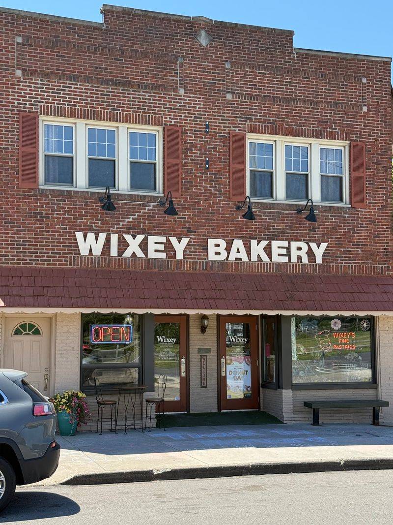 The Family Behind Nearly 100 Years of Fresh Baking The Family Behind Nearly 100 Years of Fresh Baking