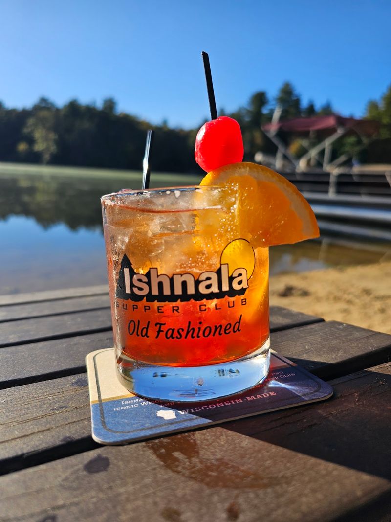 The Famous Old Fashioned Everyone Talks About The Famous Old Fashioned Everyone Talks About