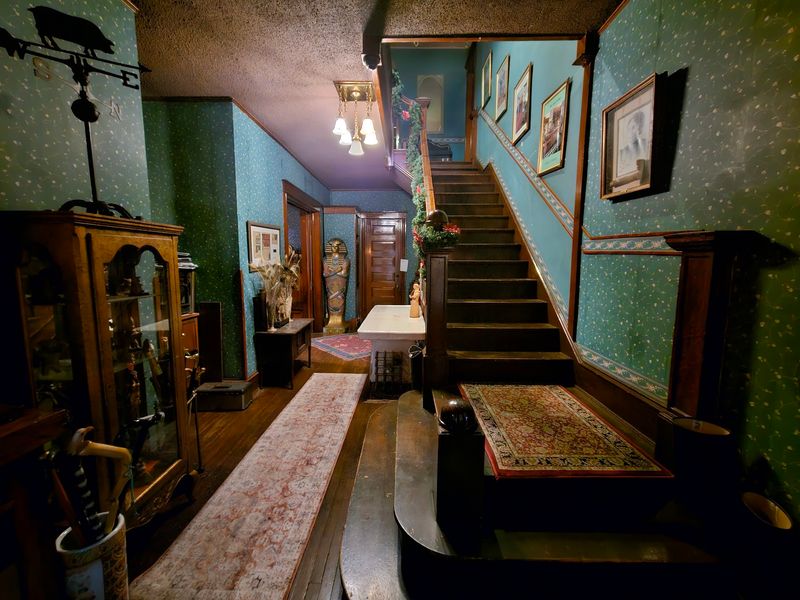 The Funeral Home Past That Still Lingers The Funeral Home Past That Still Lingers