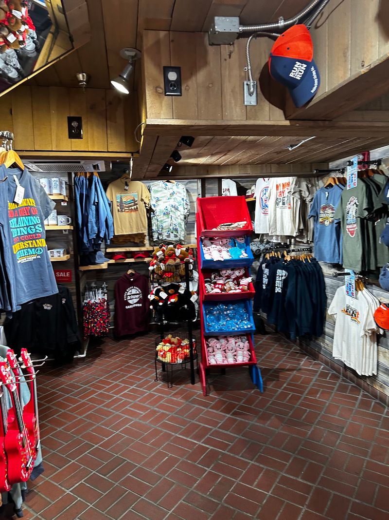 The Gift Shop That Sets the Mood The Gift Shop That Sets the Mood