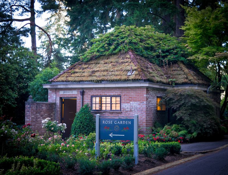 The Gift Shop and Food Cart