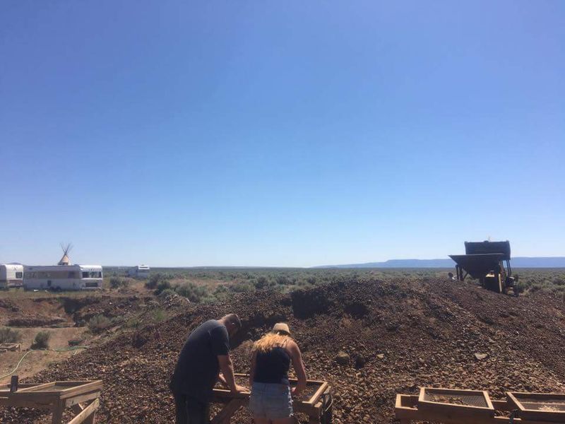 The Helpful Miners Who Show You the Ropes The Helpful Miners Who Show You the Ropes