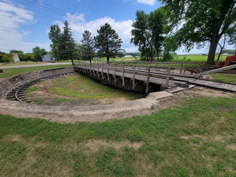 The Last Armstrong Turntable in Minnesota