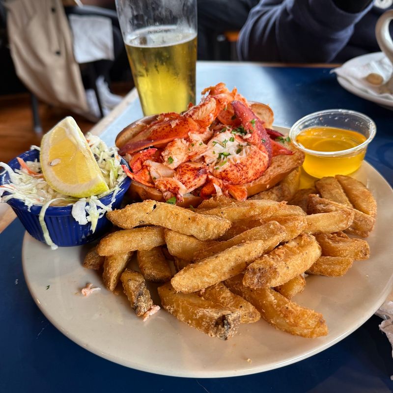 The Lobster Roll That Started the Buzz