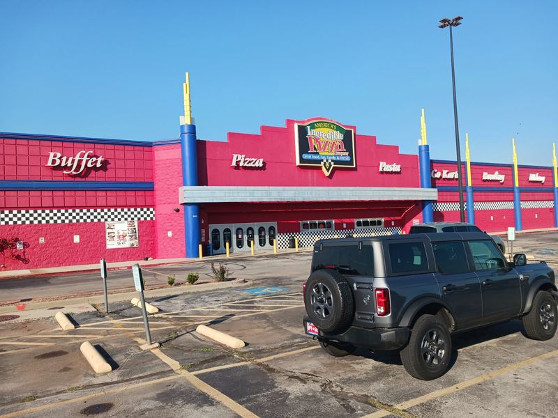 The Location and What Incredible Food and Fun Actually Is The Location and What Incredible Food and Fun Actually Is