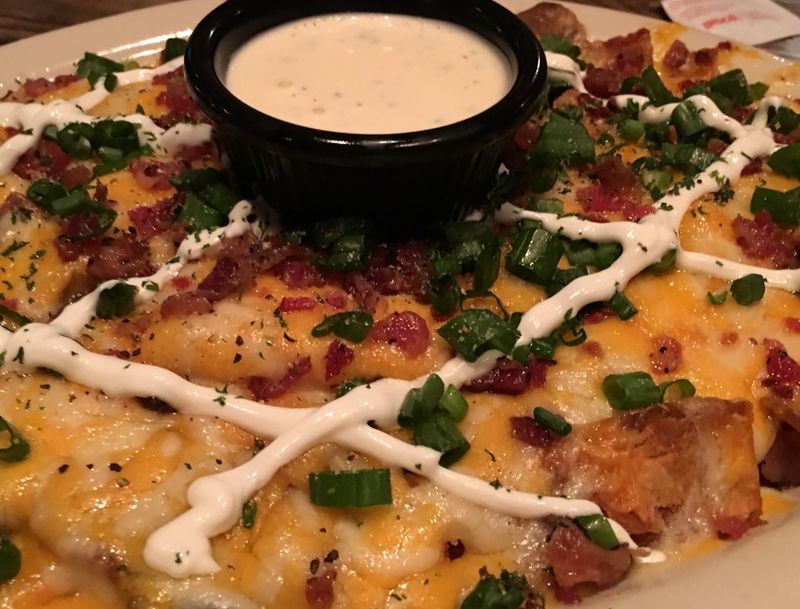 The Onion Rings, Potato Skins, and Starters Worth Ordering The Onion Rings, Potato Skins, and Starters Worth Ordering