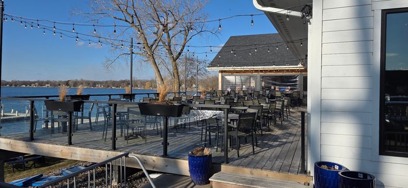 The Outdoor Patio That Puts You Right On The Shoreline The Outdoor Patio That Puts You Right On The Shoreline