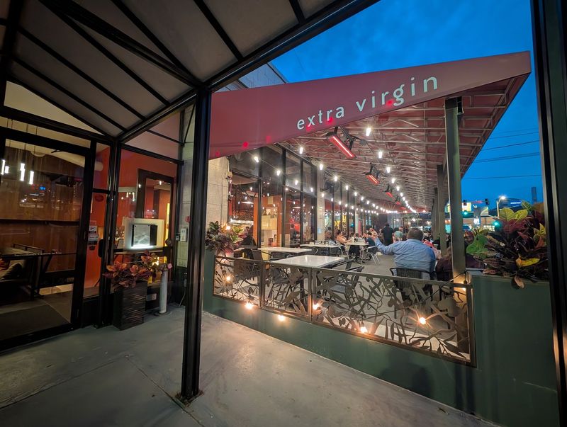The Patio Experience That Keeps Diners Coming Back