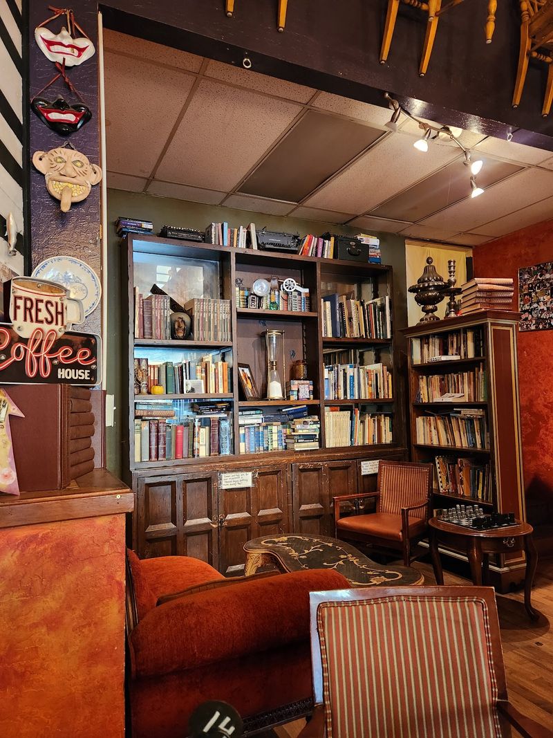 The Perfect Spot to Work or Play The Perfect Spot to Work or Play