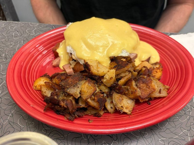 The Pittsburgh Eggs Benedict That Rewrites the Rules The Pittsburgh Eggs Benedict That Rewrites the Rules