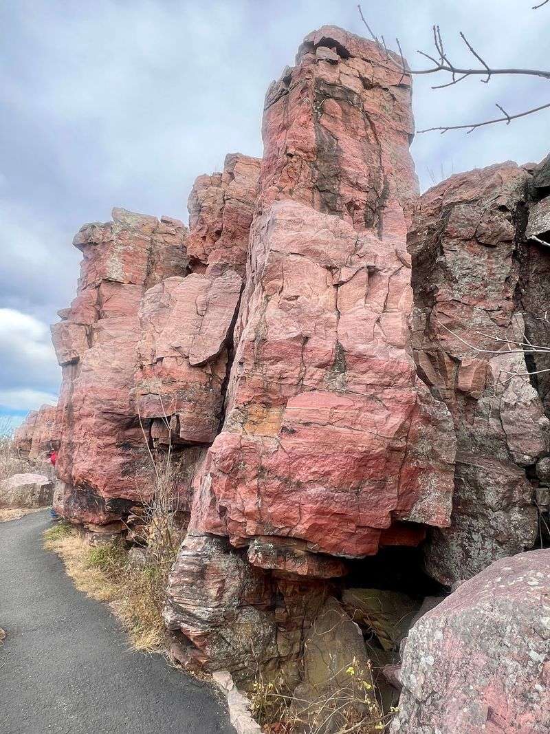 The Red Stone That Connects Nations The Red Stone That Connects Nations