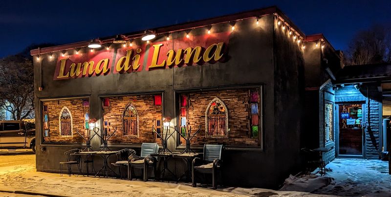 The Restaurant That Surprised Me From the Outside The Restaurant That Surprised Me From the Outside