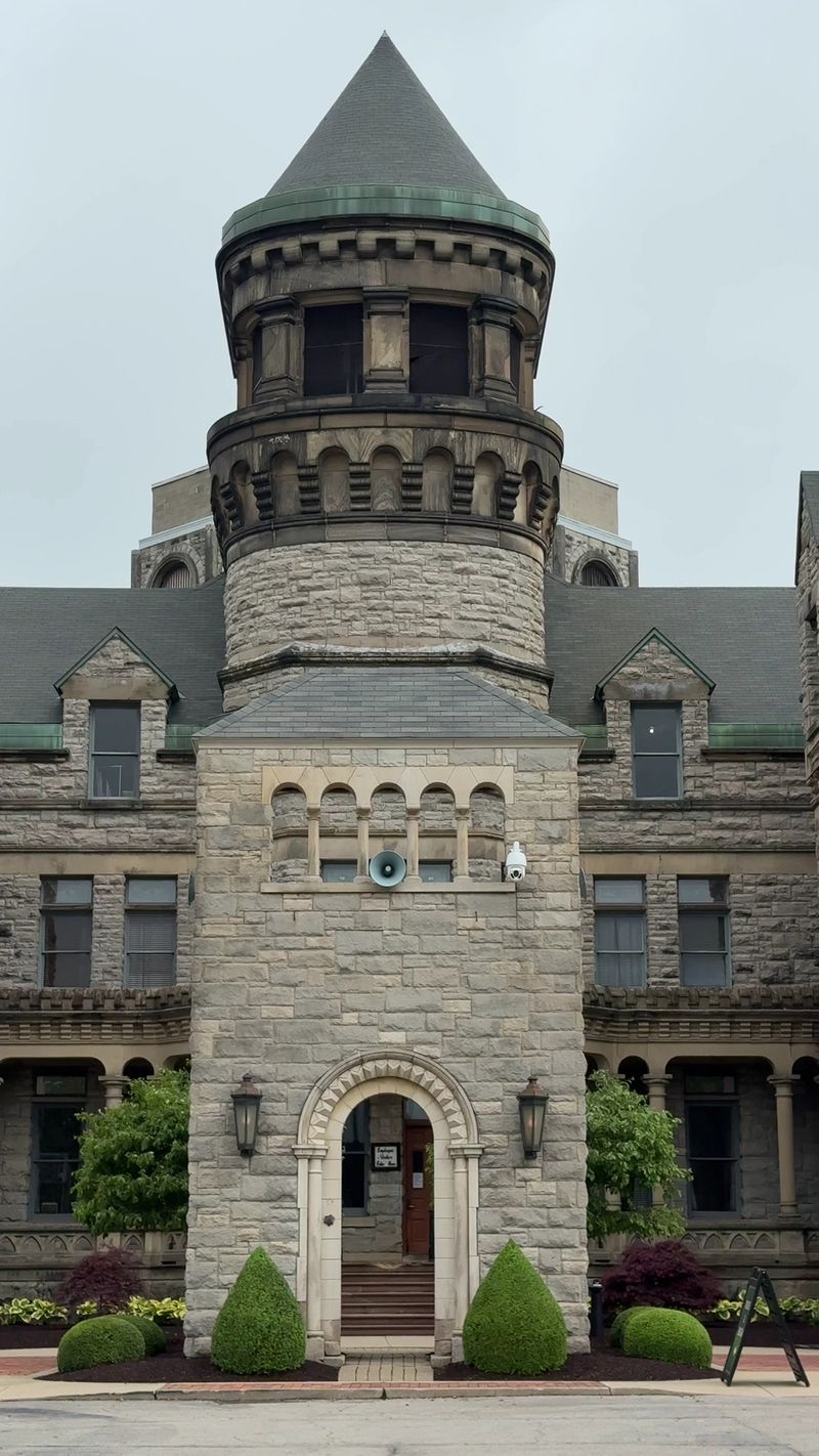 The Romanesque Revival Architecture The Romanesque Revival Architecture