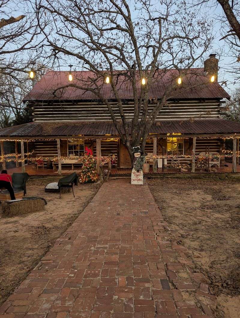 The Rustic Cabin Setting The Rustic Cabin Setting