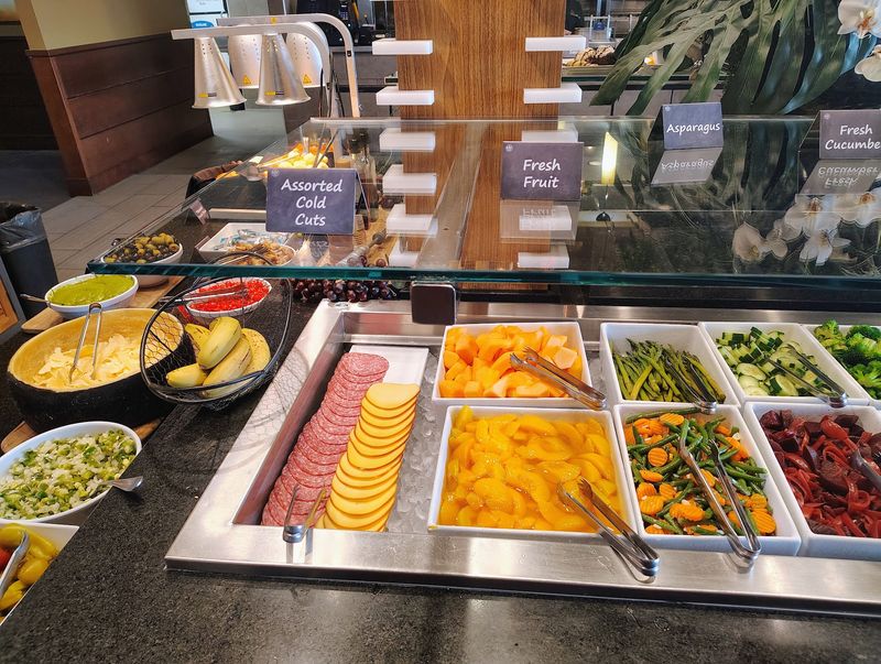 The Salad Bar That Goes Far Beyond a Side Dish