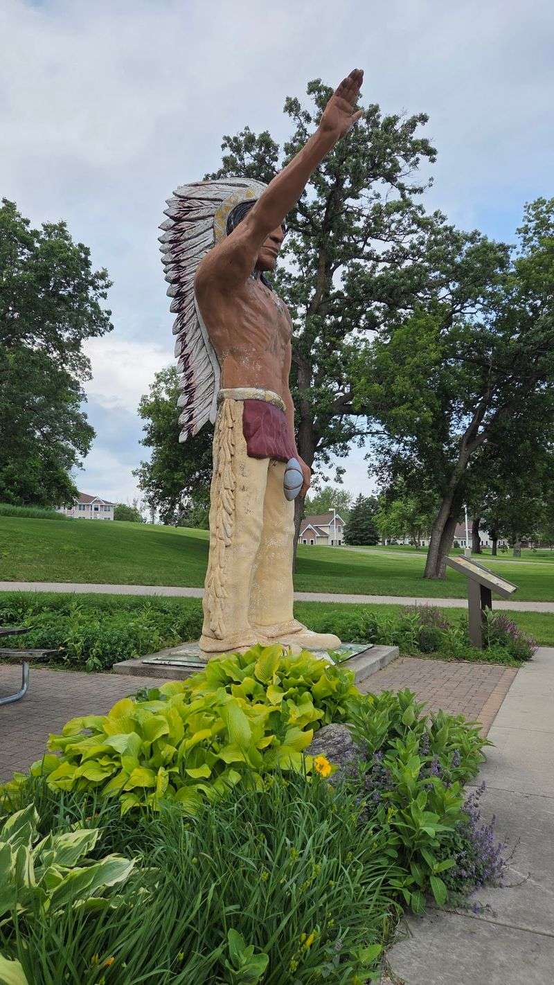 The Small Town Surrounding the Big Chief The Small Town Surrounding the Big Chief