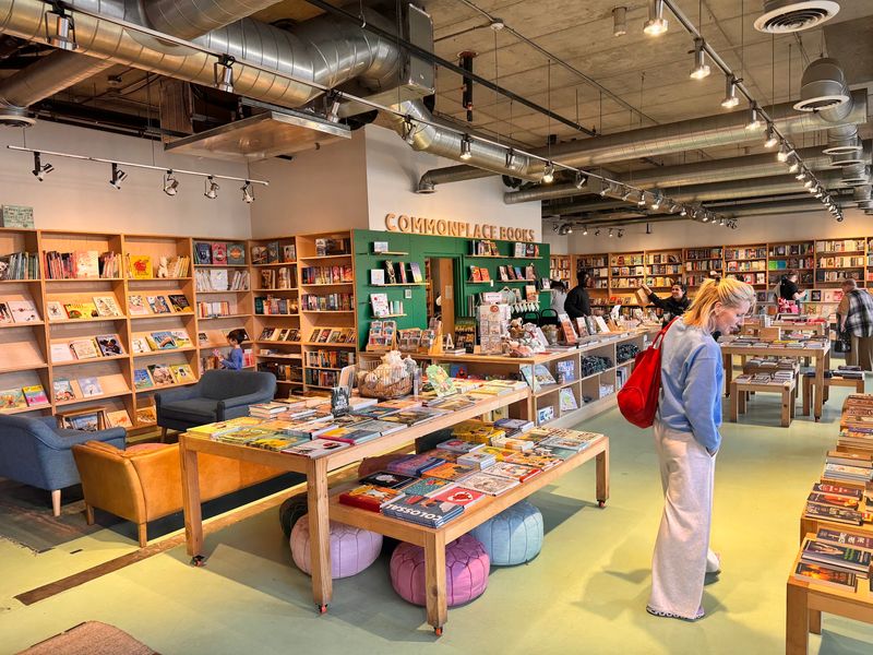 The Story Behind an Independent Bookstore The Story Behind an Independent Bookstore