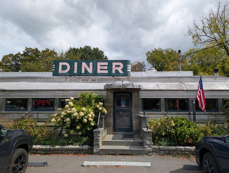 The Story Behind the Halfway Diner
